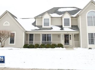 3 S Dixon Dr, Batavia, IL 60510