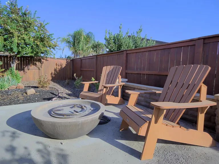 2708 Sweeney Dr — Photo 34