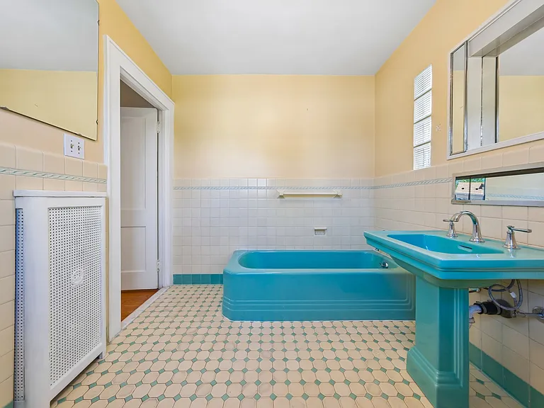 26 Lafayette Ave — Photo 12