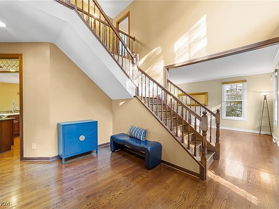 4th image of 6092 Penfield Ln