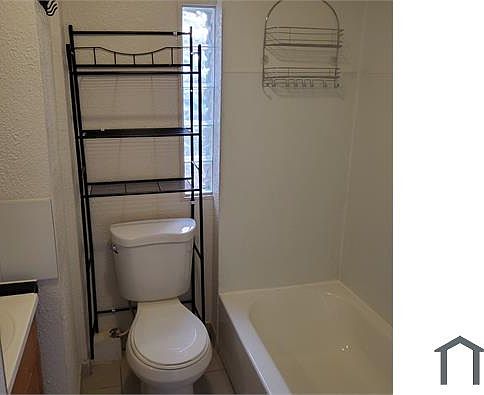 2nd image of 1212 E Lafayette Ave