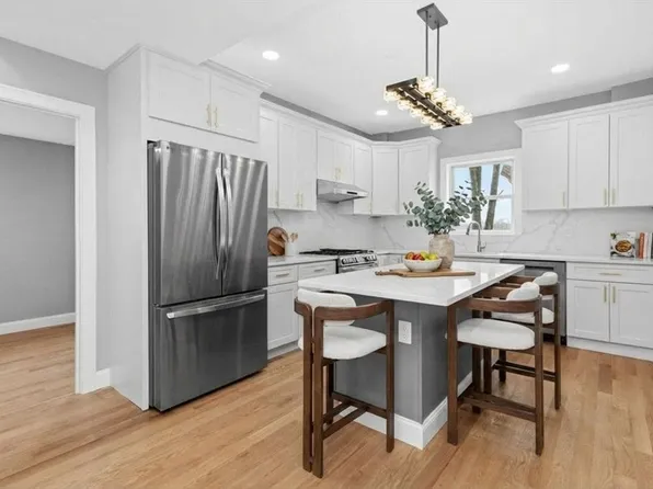 66R Stanley St #1, Dorchester, MA 02125