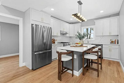 66 Stanley St Photo 1