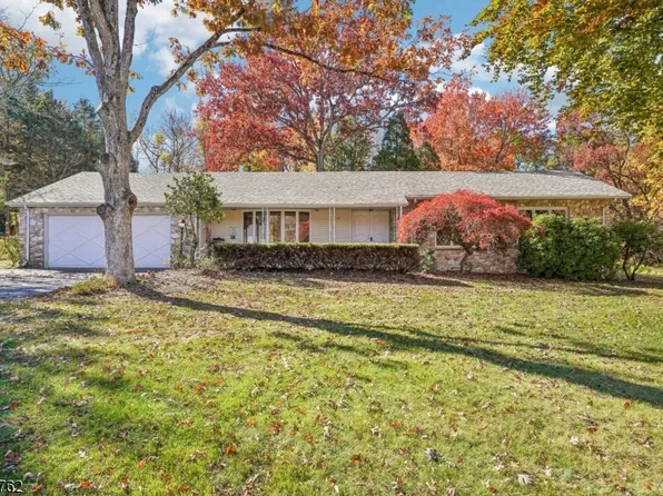 115 Crest Lake Dr, West Milford Twp., NJ 07438
