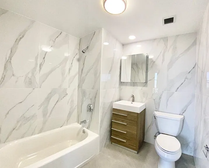 1705 E 17th St #715 — Photo 8