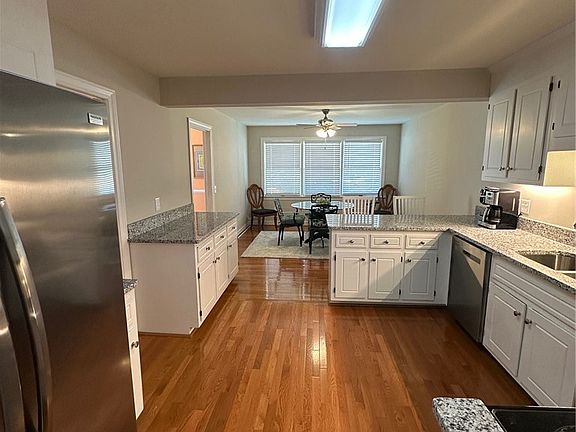 3rd image of 701 Fort Hayes Ct #A