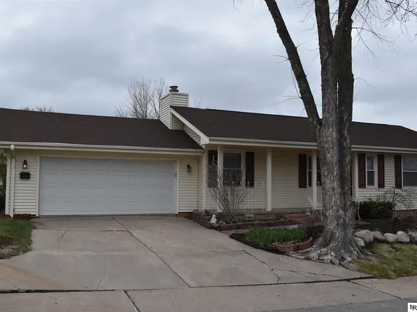 16116 Arbor Ct, Omaha, NE 68130