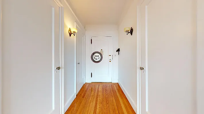 Rented by Bond New York | media 15