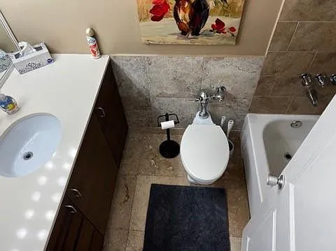 26 Diplomat Pkwy — Photo 6