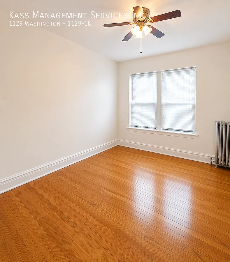 400-14 S Maple Ave/1119-29 Washington — Photo 2