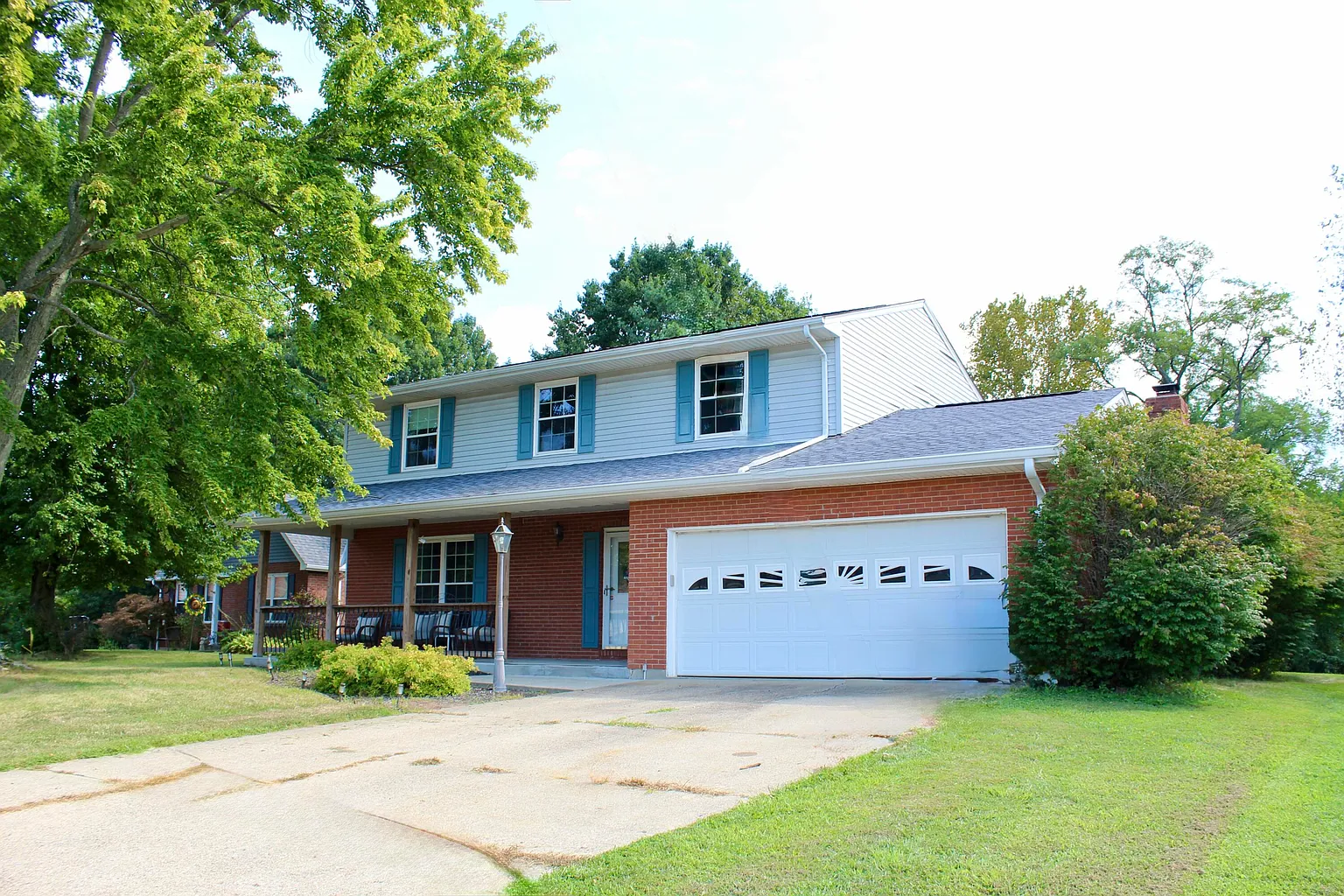 391 Aaron Dr photo 1