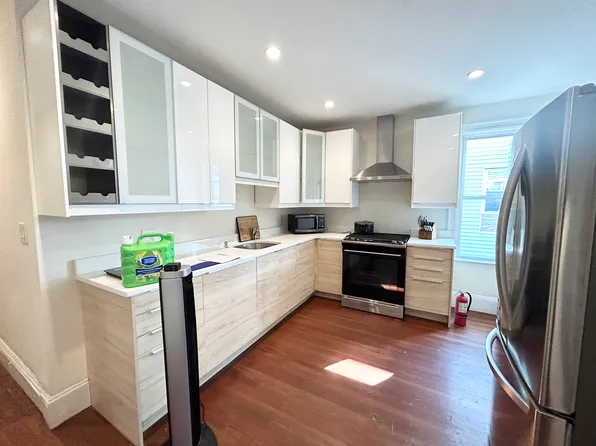 692 Columbia Rd, Dorchester, MA