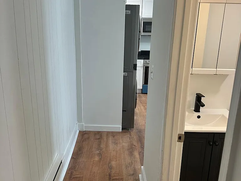 169 W All Saints St — Photo 10
