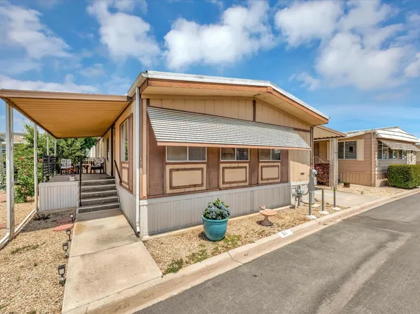 275 Burnett Ave #61, Morgan Hill, CA 95037