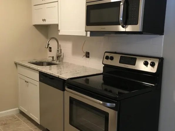 16 Juniper Rd Unit 18, North Attleboro, MA 02760