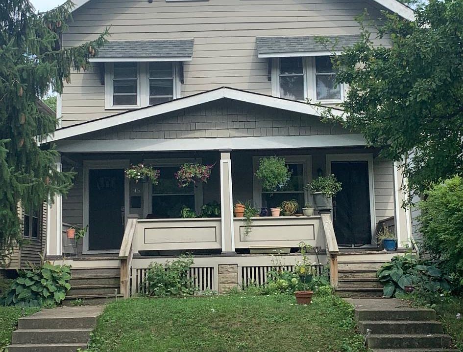 1st image of 2448 Glenmawr Ave