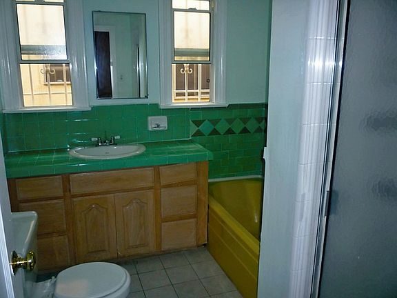 5th image of 1249 S Holt Ave