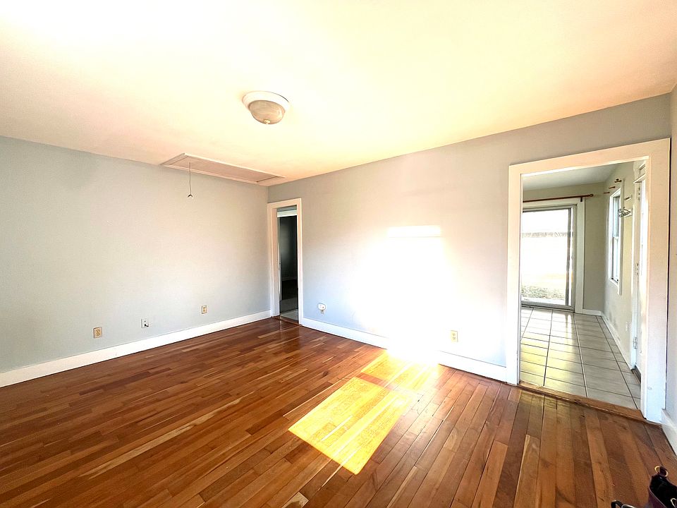 Living room with lots of sun.