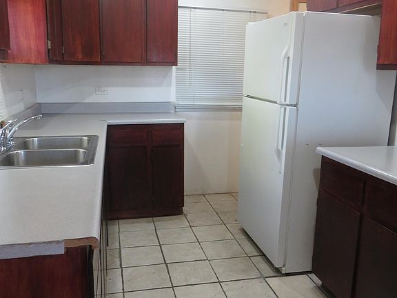 3rd image of 330 E Harvard Ave #1