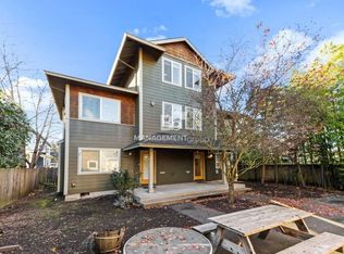 216 NE Fremont St, Portland, OR 97212
