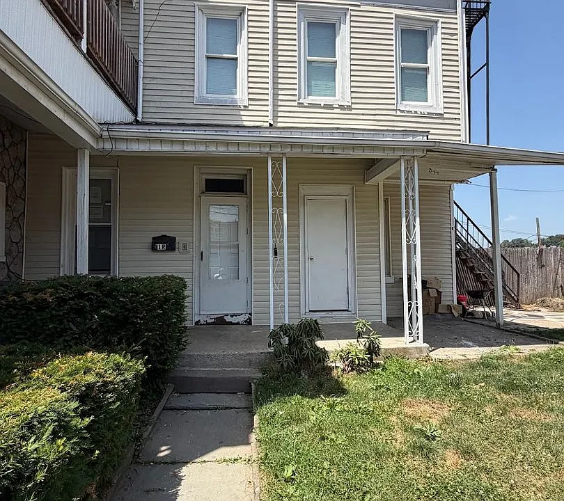 450 S 18th St