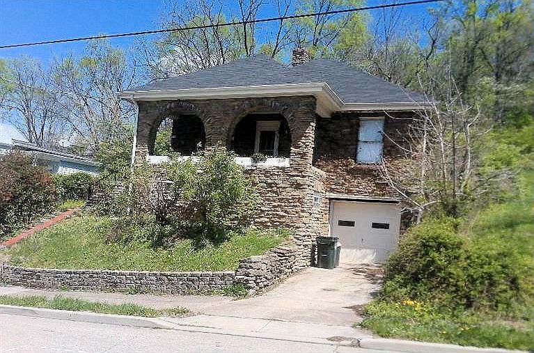 1st image of 316 E Vine St