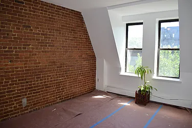 Rented by Willie Kathryn Suggs, LREB