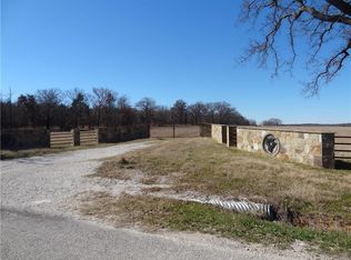 1287 Blackjack Rd, Valley View, TX 76272