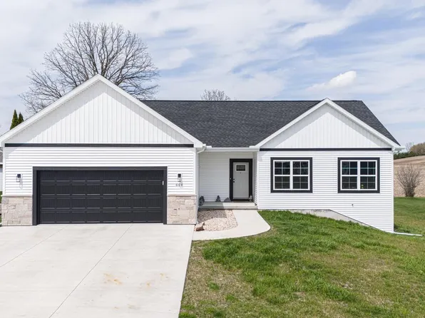 608 Sycamore PLACE, Theresa, WI 53091