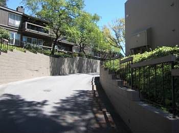 2nd image of 2067 Ascot Dr Unit 143
