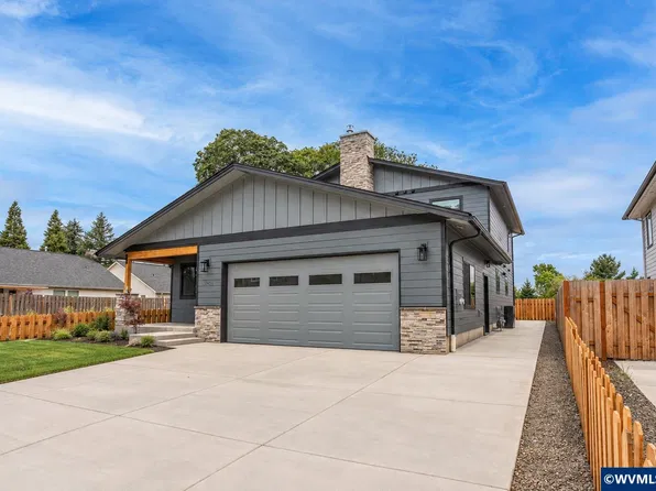 2456 Phillips Way, Lebanon, OR 97355