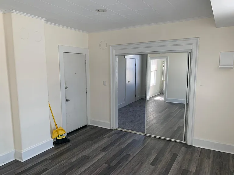 26 S Melcher St #A — Photo 6