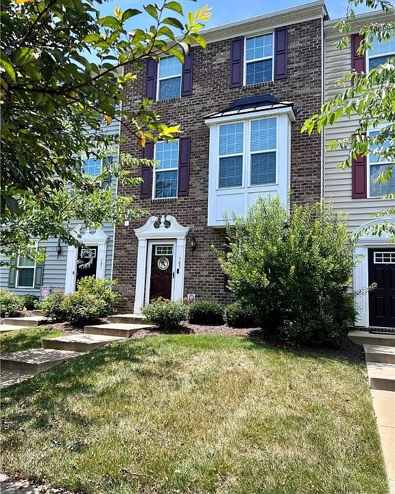 1st image of 103 Newbaker Sq