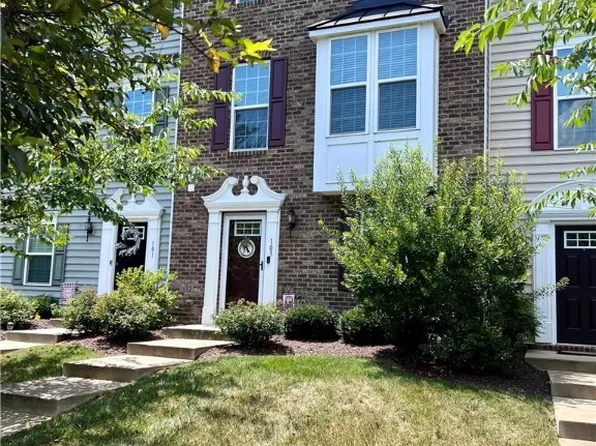 103 Newbaker Sq, Williamsburg, VA 23185