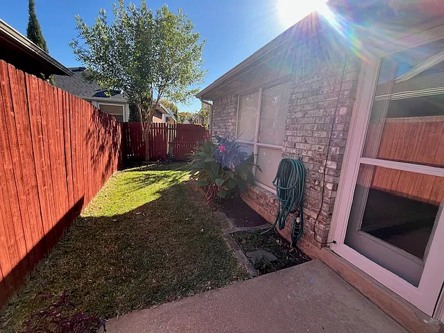 1320 Sheila Dr — Photo 22
