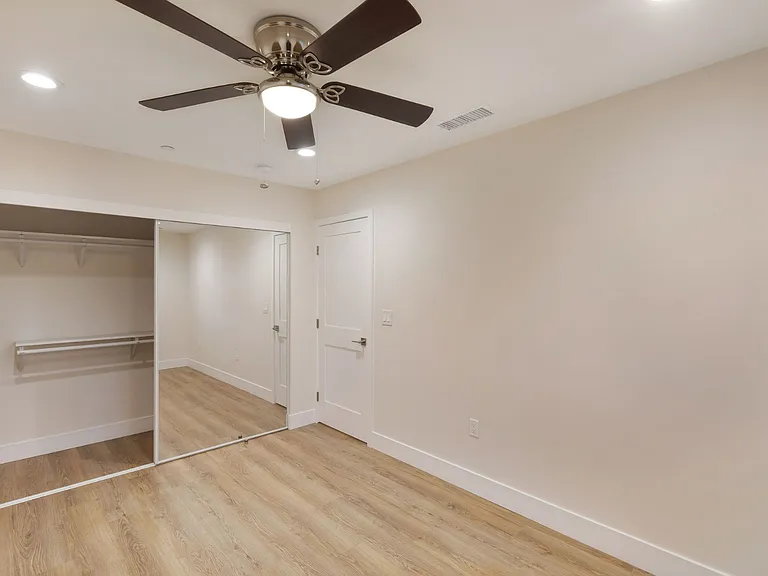1731 S Burlington Ave #1/2 — Photo 14
