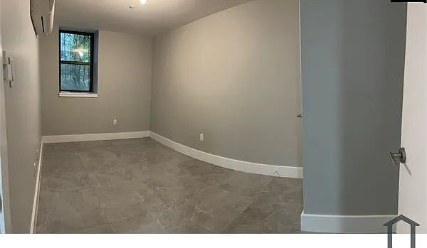 2781 Claflin Ave — Photo 4