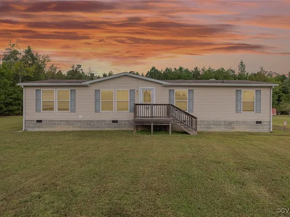 7667 Howerton Rd, Dunnsville, VA 22454