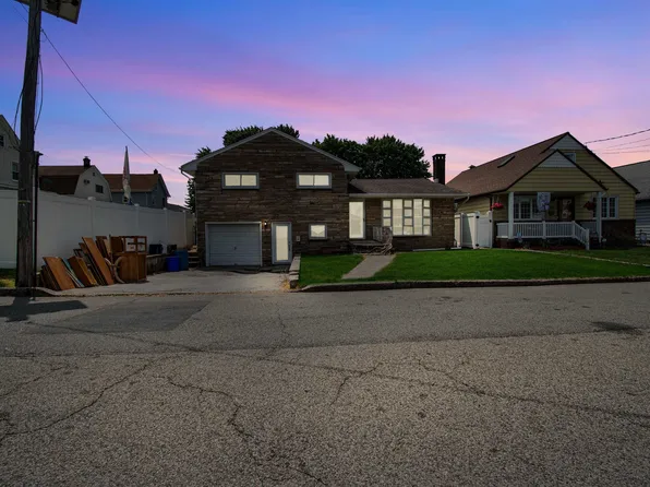 266 New St, Lyndhurst, NJ 07071