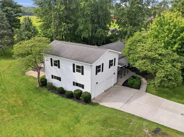 5496 Sandusky Rd, Lima, OH 45801