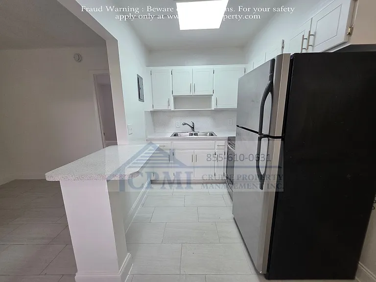 622 NE 14th Ave Ft. Lauderdale, FL 33304 — Photo 12