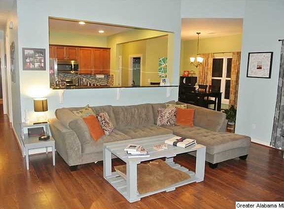 3rd image of 4713 Renwood Dr