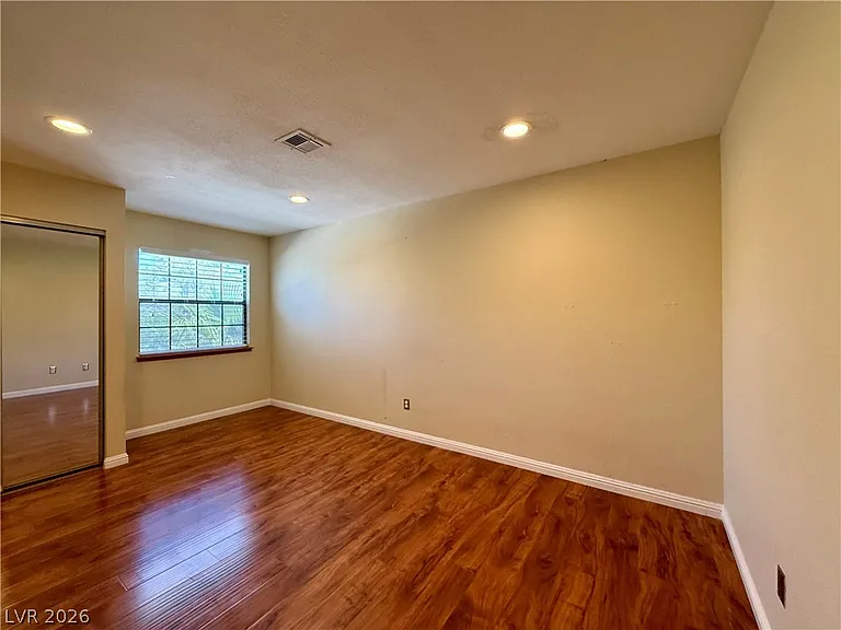 5923 Laredo St — Photo 40