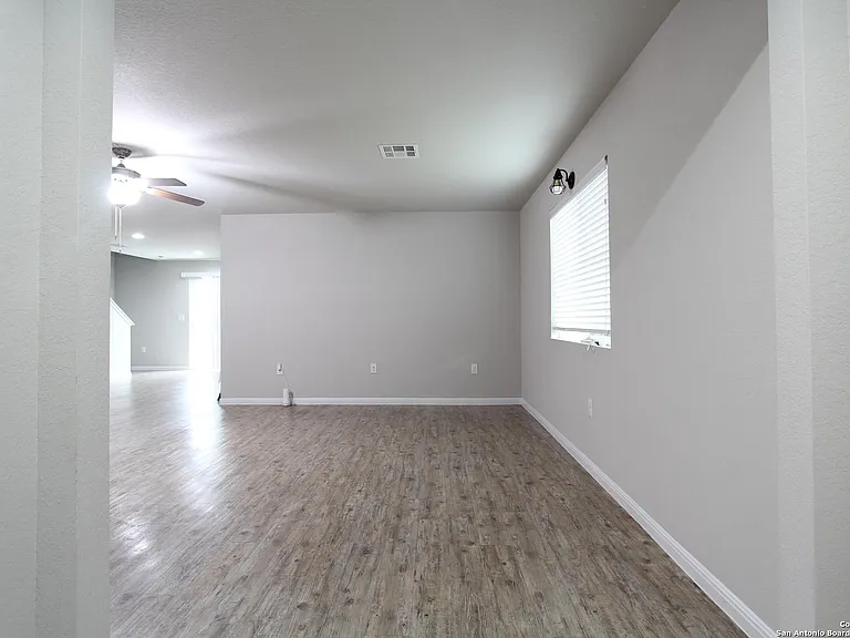 10431 Legacy Hl — Photo 7