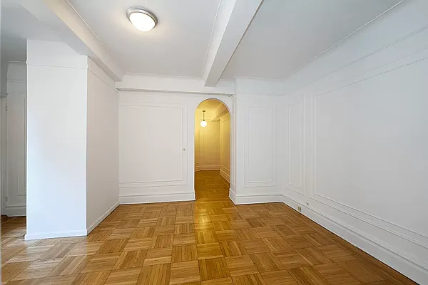 Rented by Buchbinder & Warren | media 13