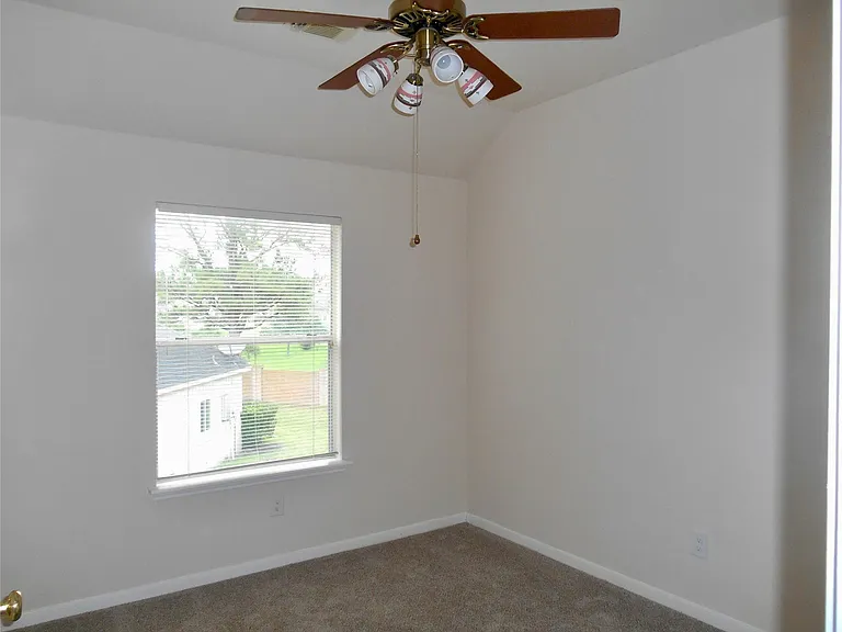 6203 Faulkner Ridge Dr — Photo 15