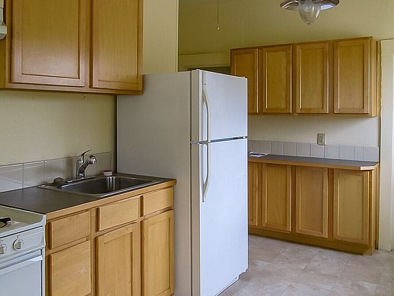 3rd image of 3823 Delridge Way SW