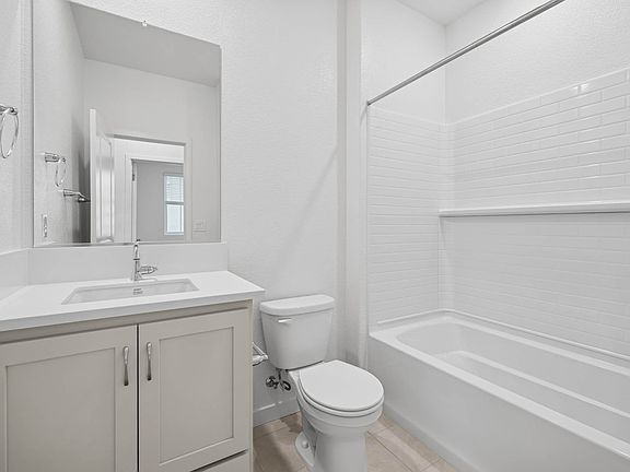 Sendero 54 Bathroom