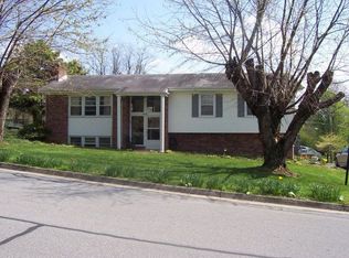 408 Brookhill Dr, Abingdon, VA 24210