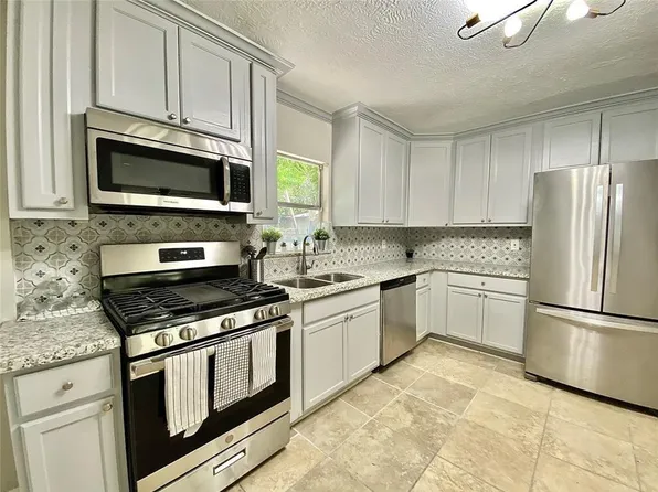 8626 Greiner Dr, Houston, TX 77080